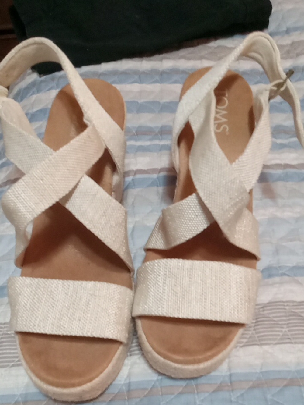 TOMS Comfort Women's Beige Crossband Sandals